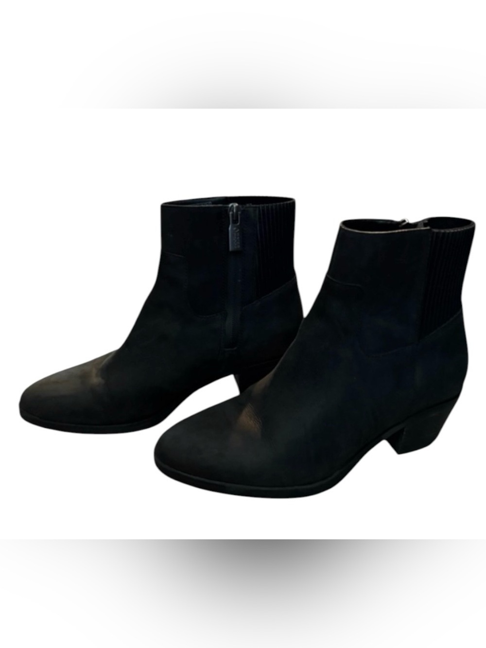 Vionic Shantelle women’s 6 black suede boots with inside zip enclosures